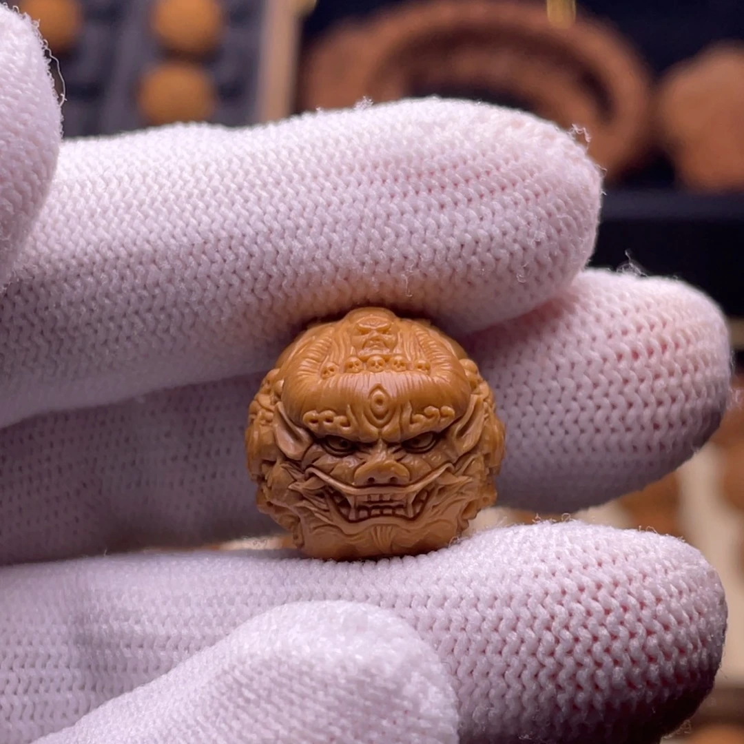 小***乖吊坠猴头核桃顶工九面大威德金刚18.1