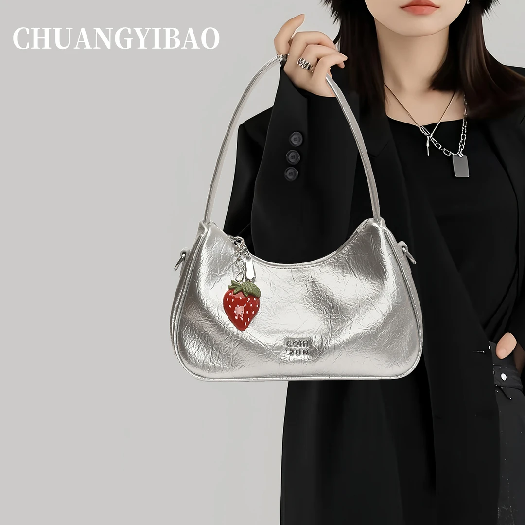 高级感小众包包女夏天2025新款时尚超火斜挎包休闲韩版手提饺子包