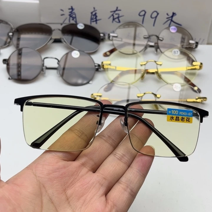 无框款乘***。竹叶青老花镜100度