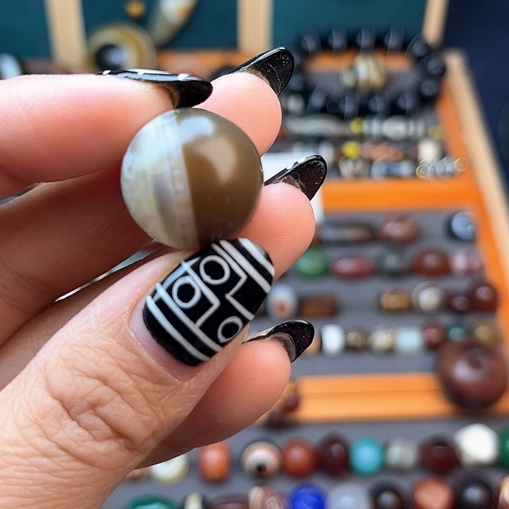 玛瑙/玉髓珠宝半成品未镶嵌?*红