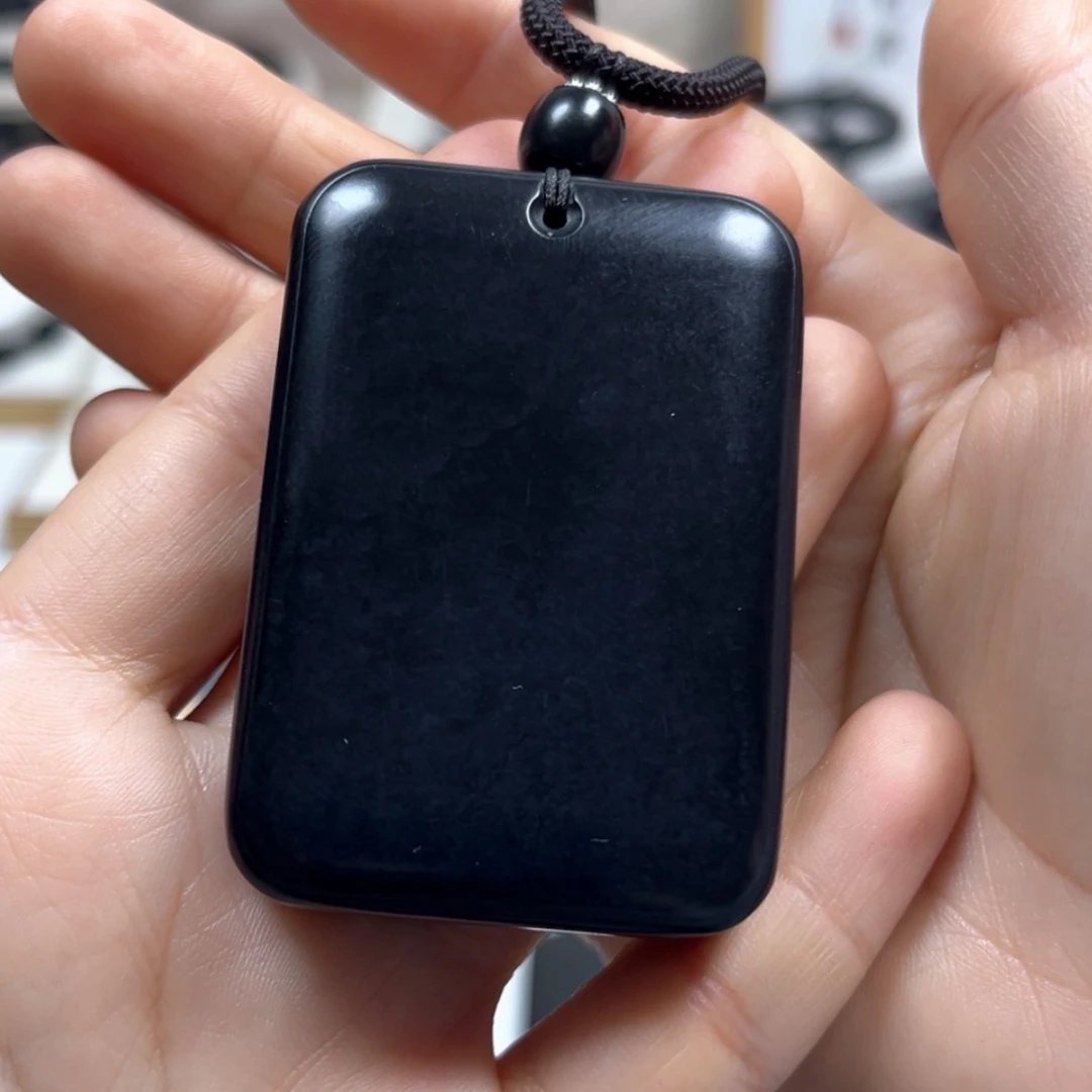 【闪购商品】和田玉（墨玉）带皮113克左右未镶嵌亮