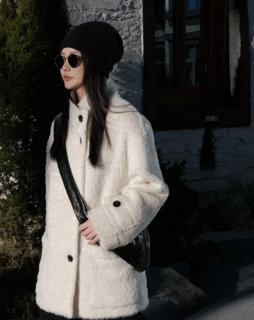 BEAUTY VENA 时尚苏力短款大衣 BV4WYS015