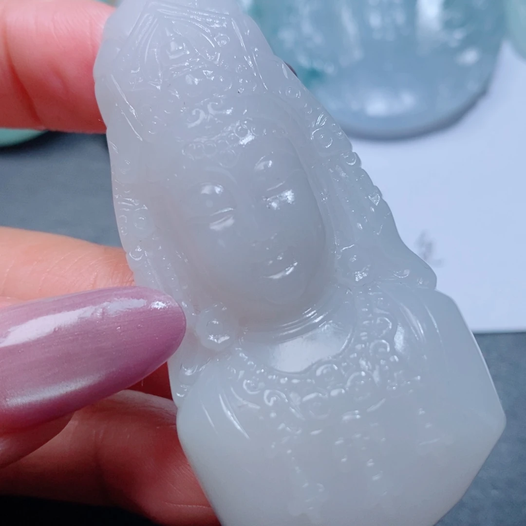 未镶嵌吊坠定制翡翠