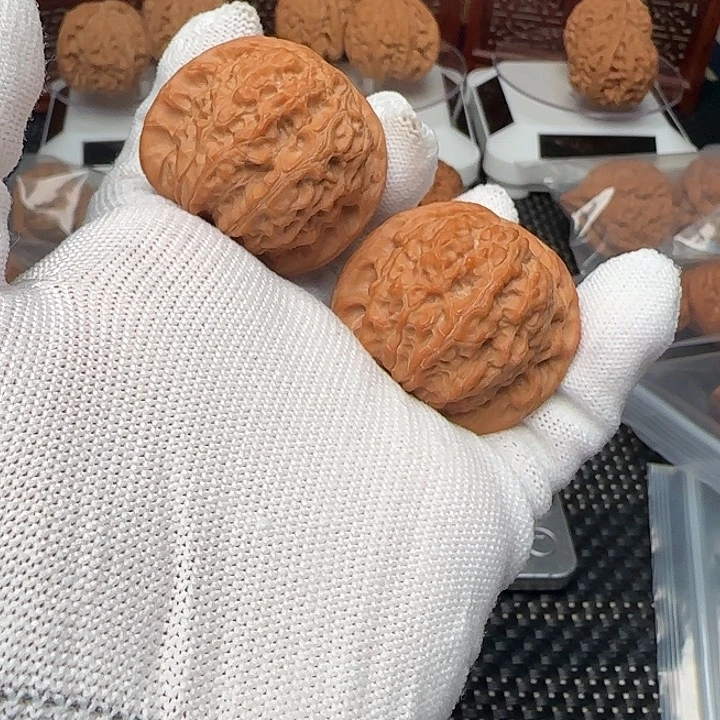 桃核把件全品血麒麟40尺