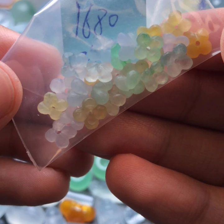 未镶嵌定制翡翠挂件