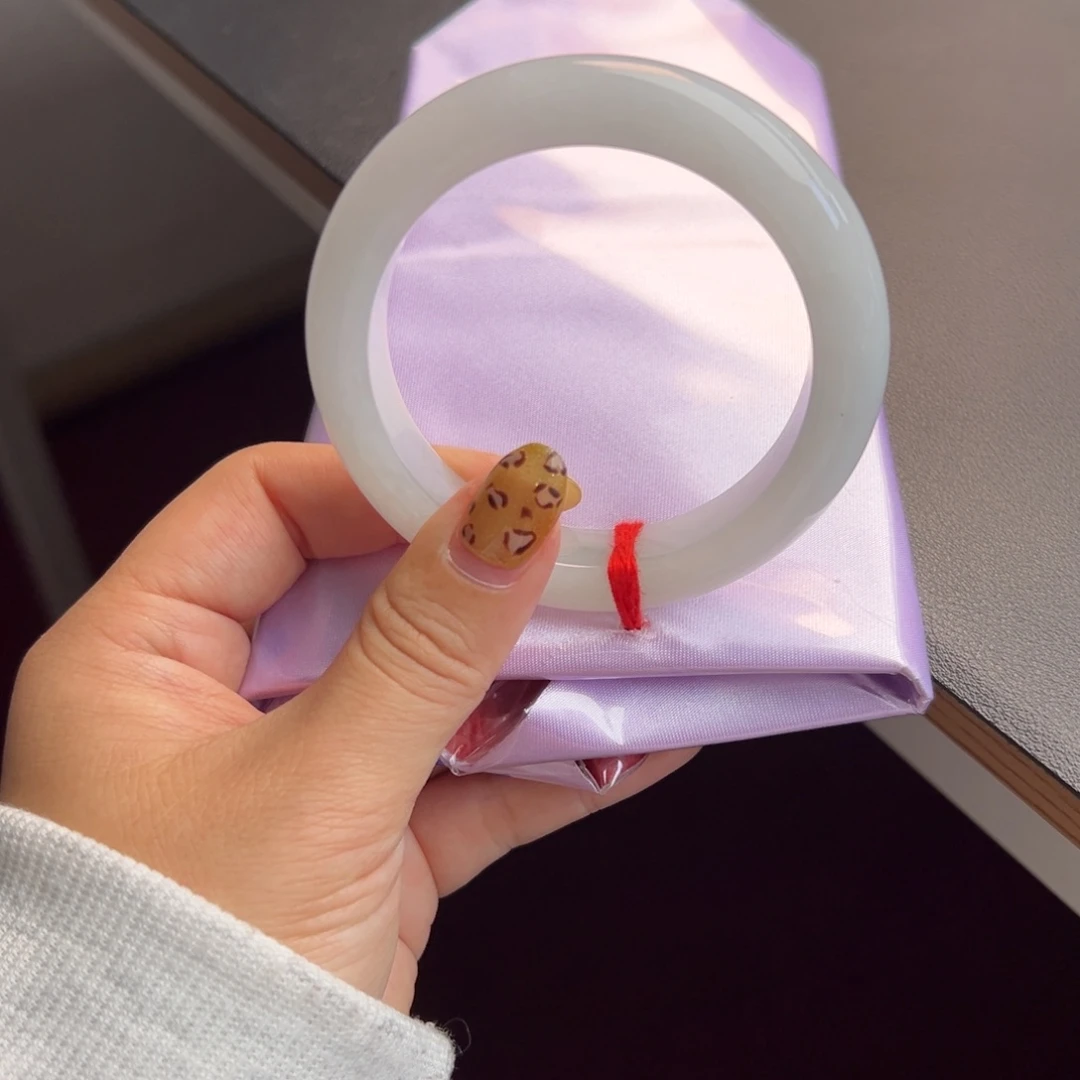 朵***颜翡翠未镶嵌手镯55