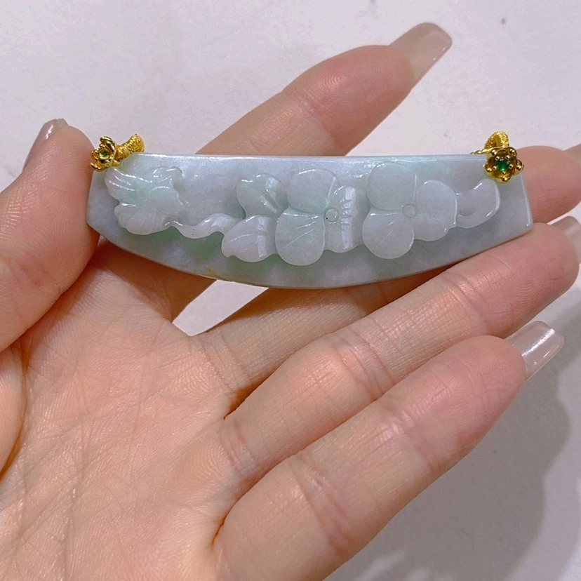 【闪购商品】翡翠未镶嵌颈饰