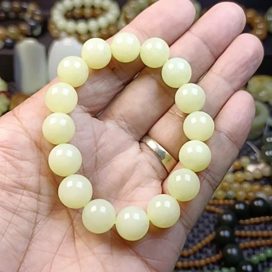 旺***福和田玉未镶嵌手串