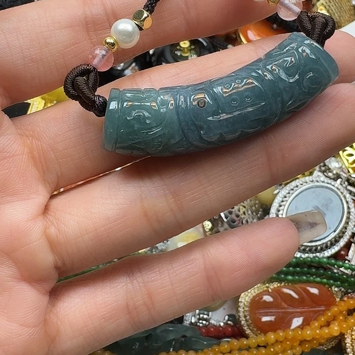 翡翠未镶嵌颈饰翡翠