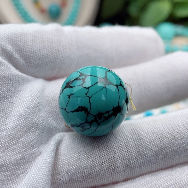 绿松石配饰未镶嵌