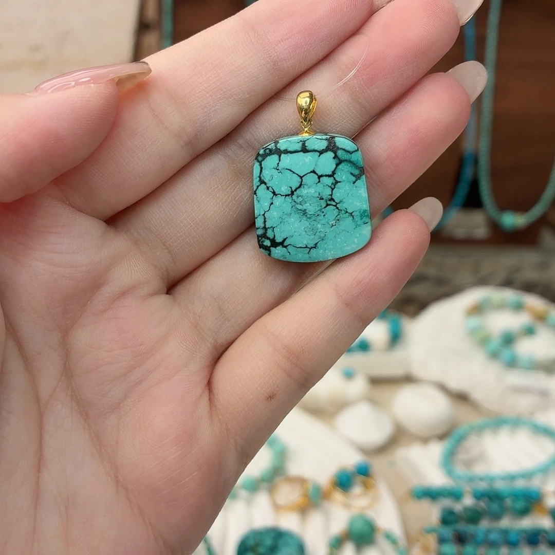 绿松石18K金镶嵌吊坠(不含链)