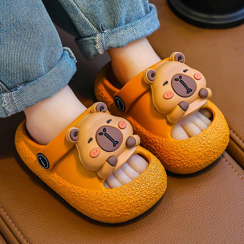 卡皮巴拉包头儿童拖鞋男童女童3-6岁夏季居家防臭凉拖宝宝洞洞鞋