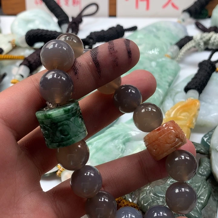 颈饰未镶嵌翡翠保真天然a货翡翠