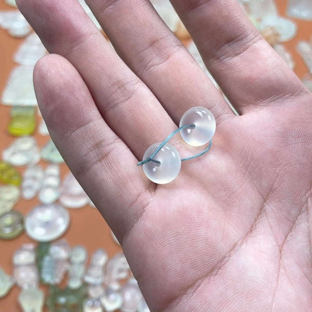 诗***方未镶嵌蛇纹石玉帅主播