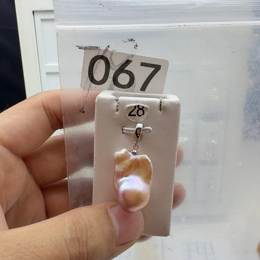 淡水珍珠颈饰合金