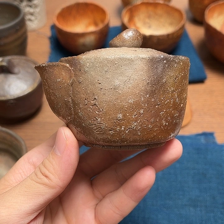 唯山中明月 江上清风