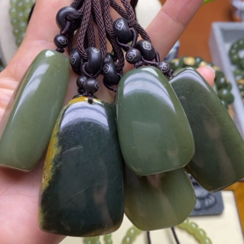 【闪购商品】未镶嵌和田玉挂件爱*