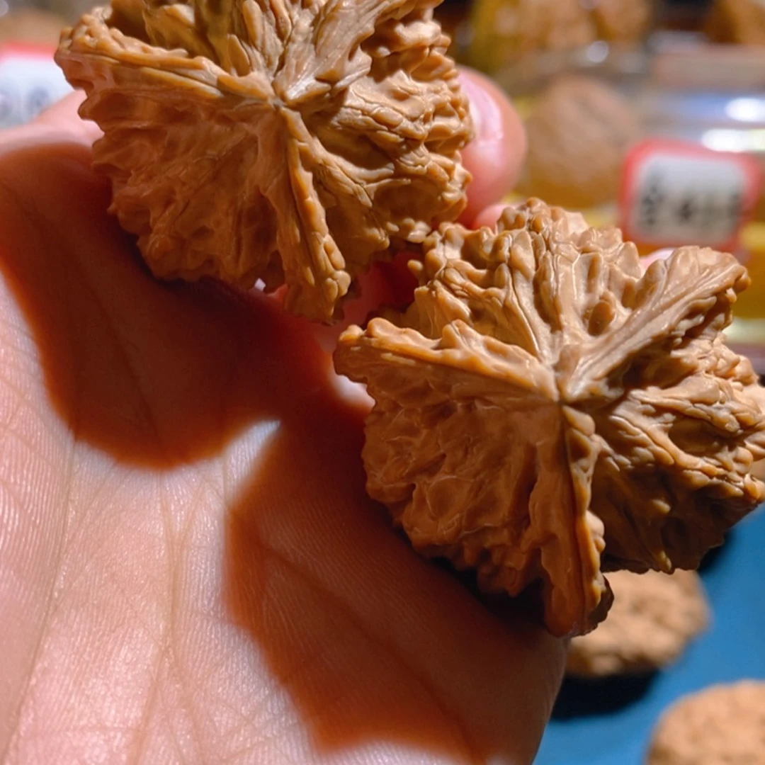 【闪购商品】文玩核桃吊坠别**我盘山奔