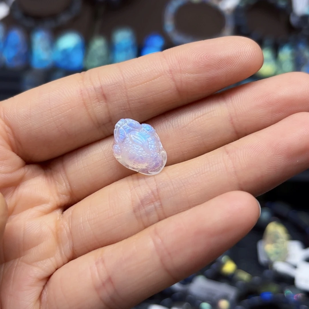 长石未镶嵌裸石惊*金蟾