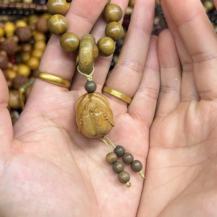 维腊木（绿檀）无事牌