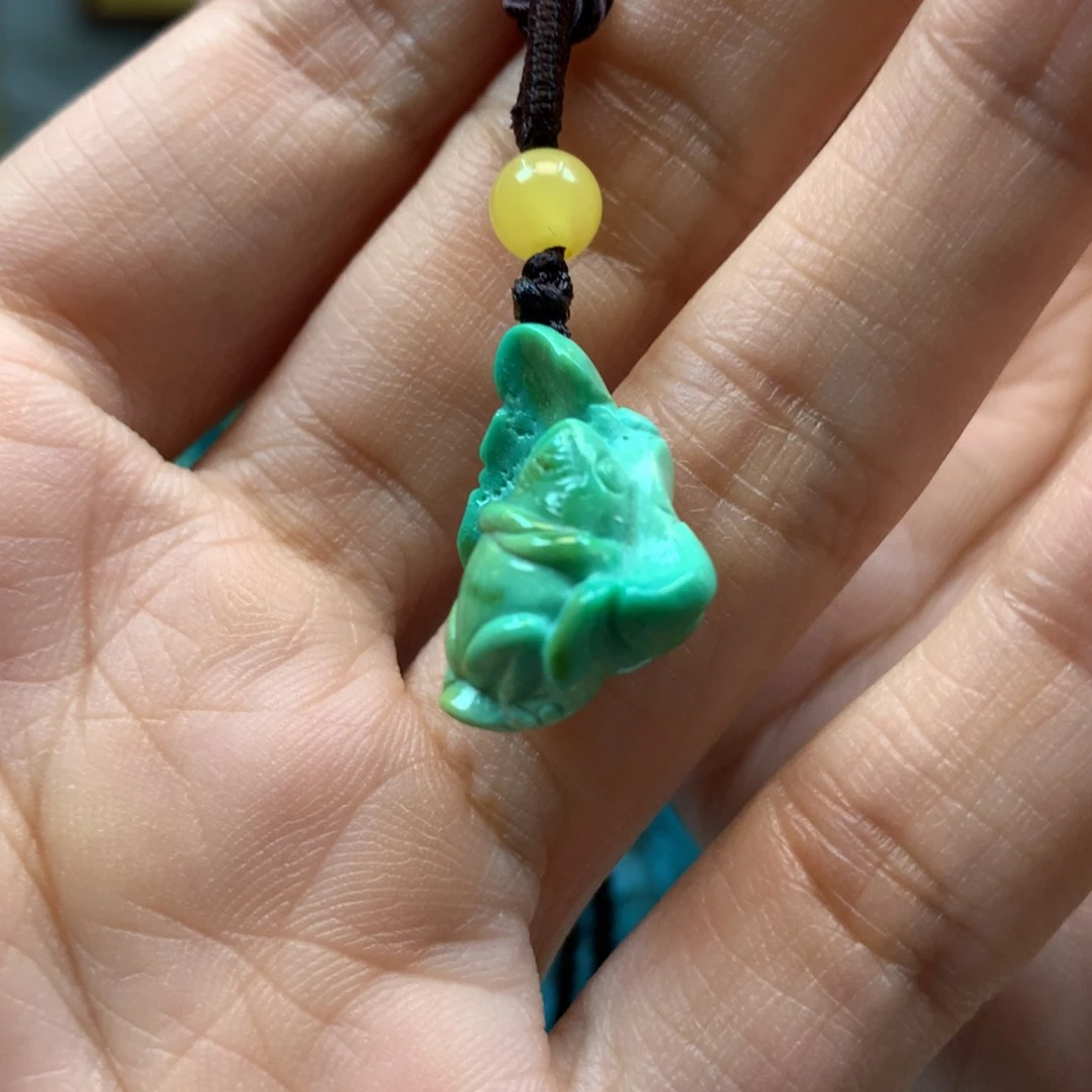 绿松石配饰未镶嵌