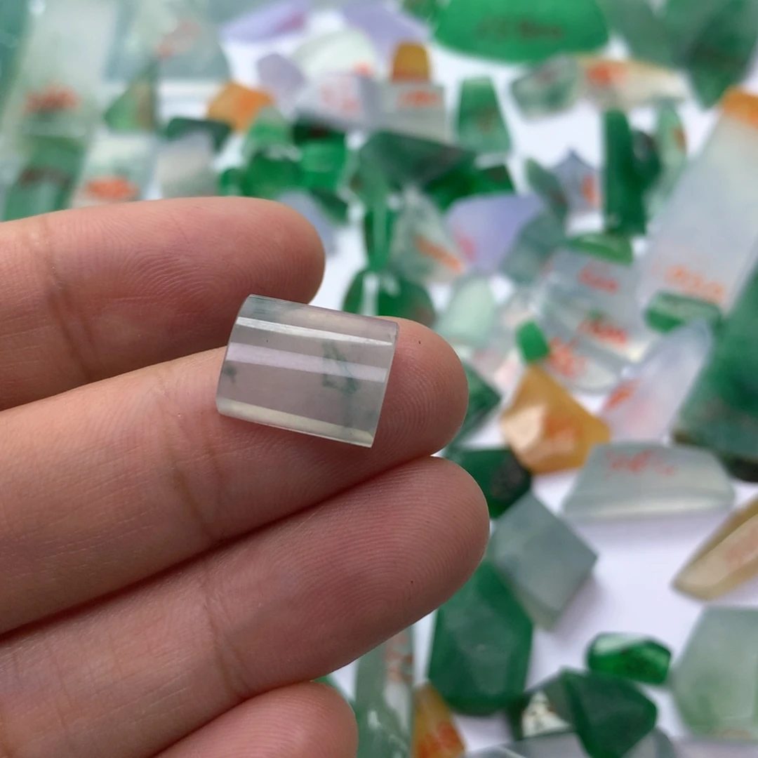 定制翡翠未镶嵌天然翡翠