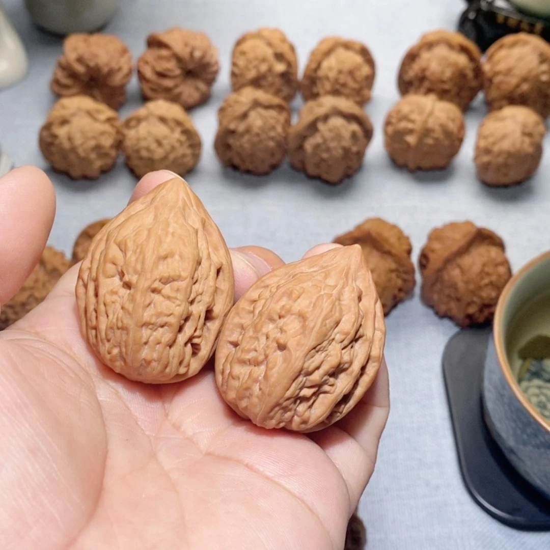 【闪购商品】文玩核桃吊坠瓷瓶鸭嘴