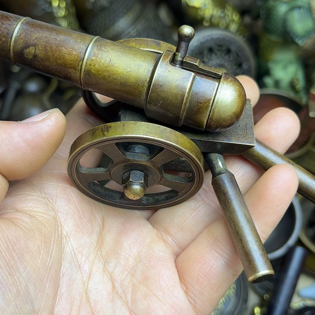 精美铜器，做工精致