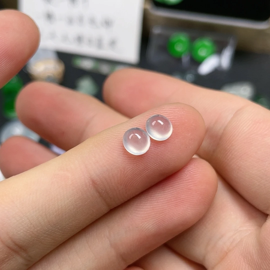 【闪购商品】颈饰未镶嵌翡翠蛋面
