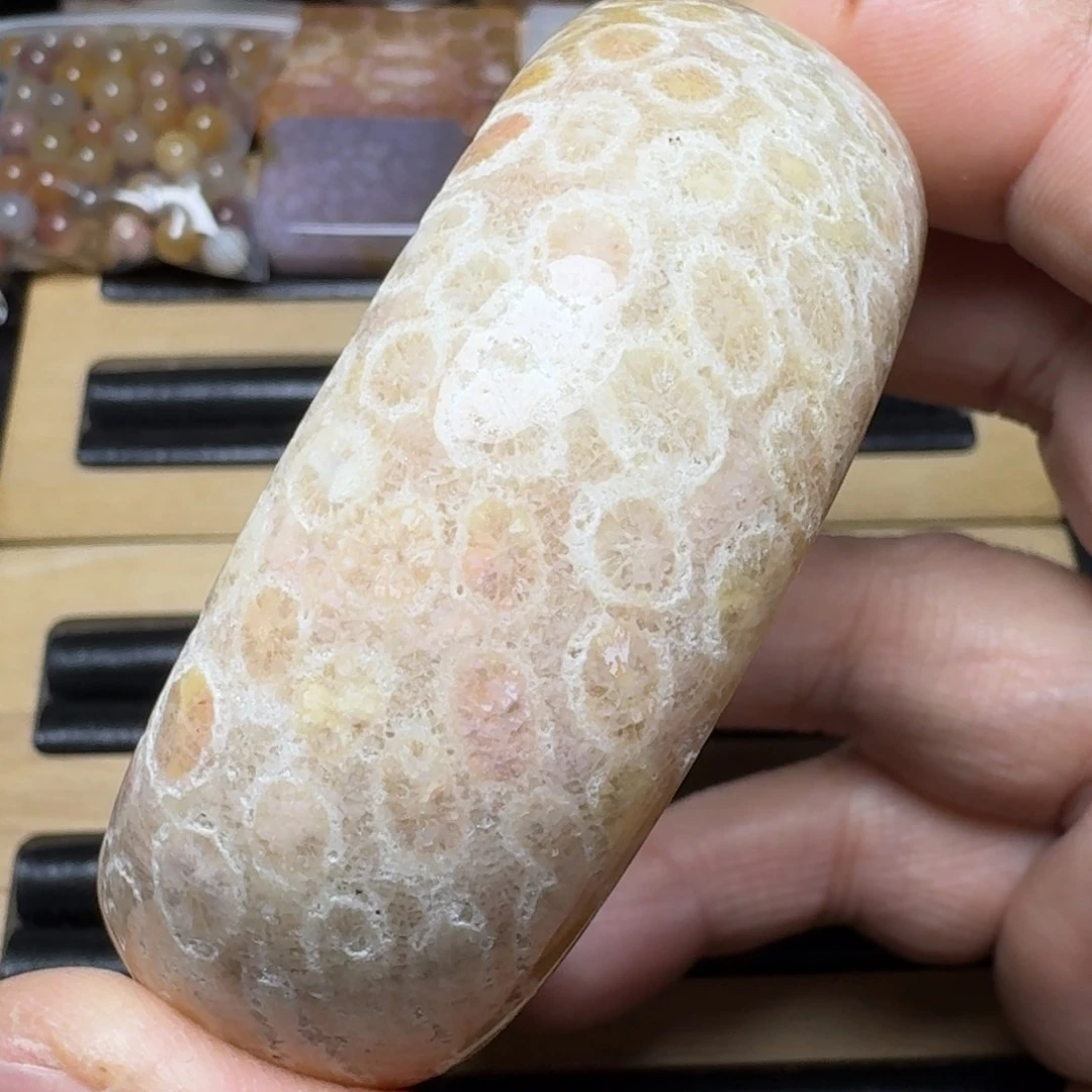 硅化玉纯天然色有机玉石未镶嵌58圈口