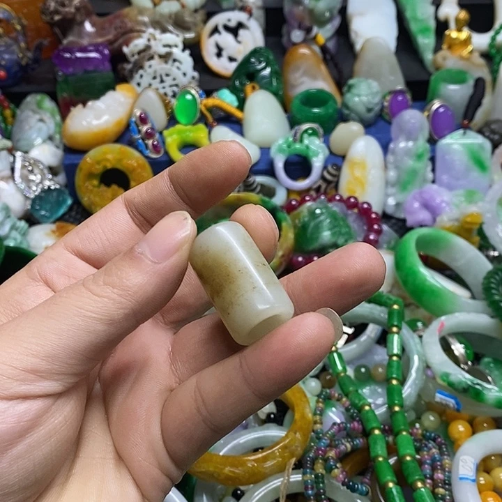 颈饰未镶嵌翡翠官方正规军回血放漏