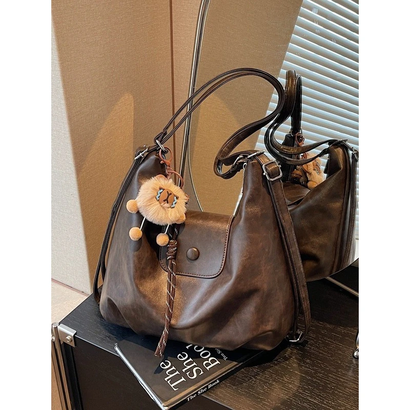 单肩托特包女新款大容量通勤双肩包设计感小众轻便旅游背包女