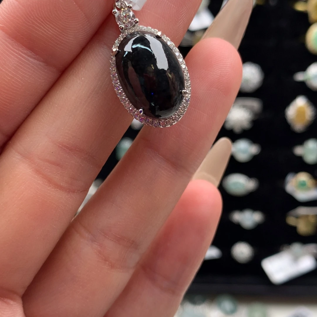 颈饰银S925镶嵌翡翠吊坠