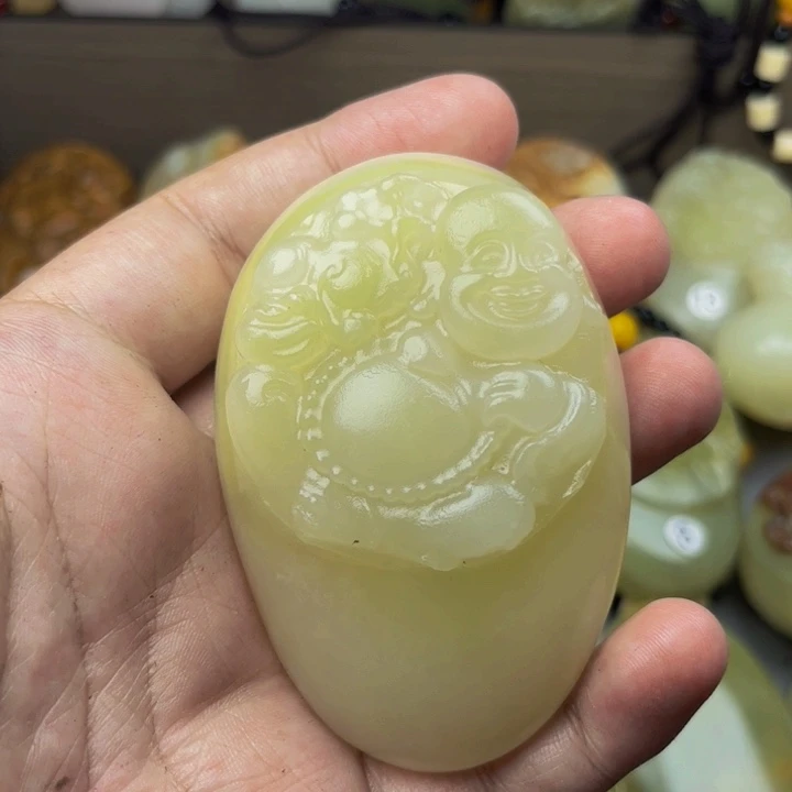 石材方解石手把件佛