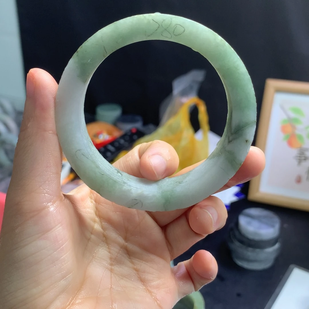 定制翡翠手镯未镶嵌
