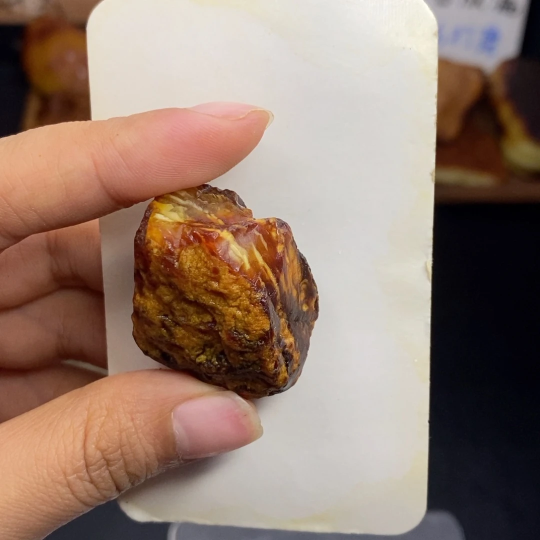 未镶嵌定制琥珀梨