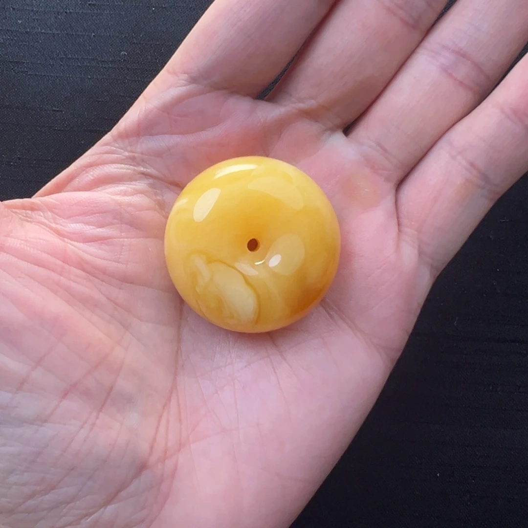 未镶嵌琥珀裸石焦皮浓蜡平安扣