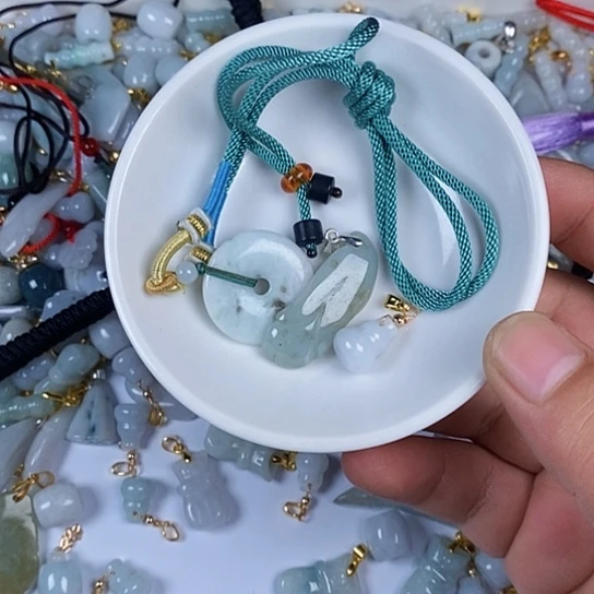 翡翠未镶嵌颈饰天然翡翠拍一发3