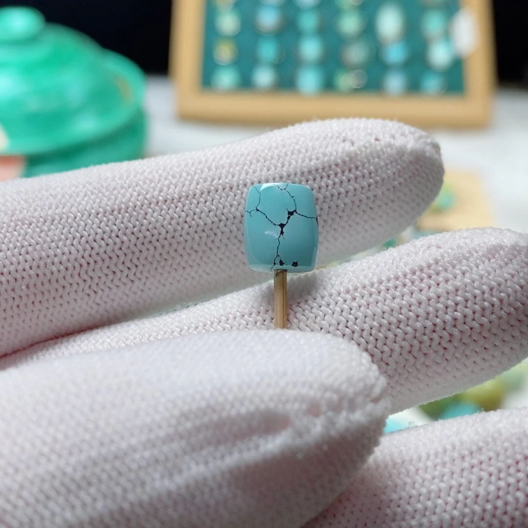 绿松石颈饰未镶嵌