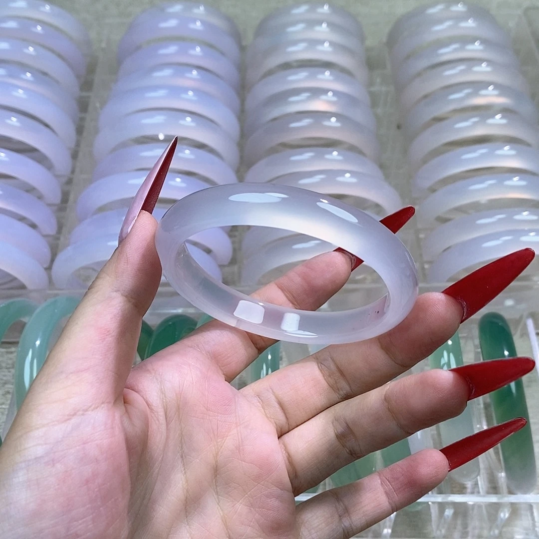 手镯玛瑙/玉髓未镶嵌56.5瑕