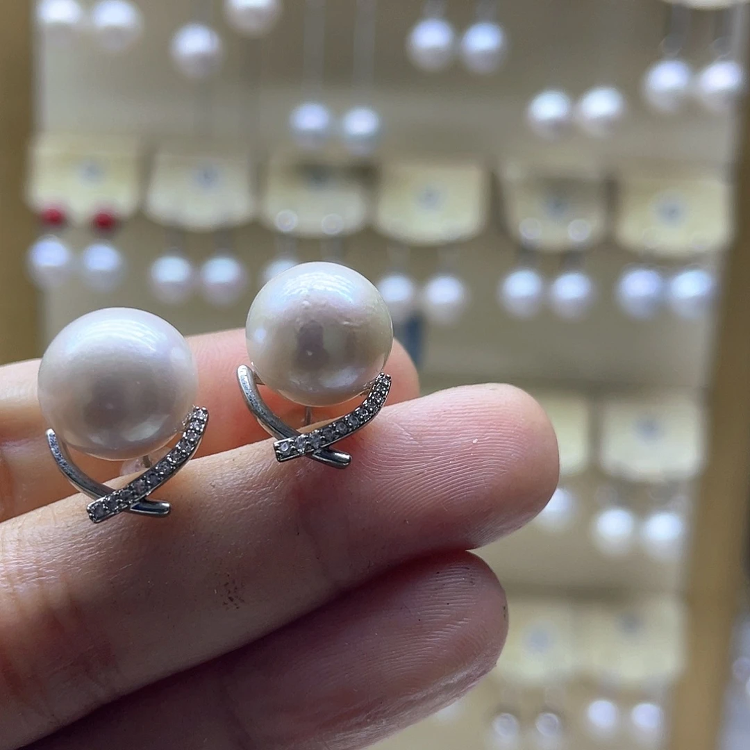 银S925镶嵌耳饰淡水珍珠