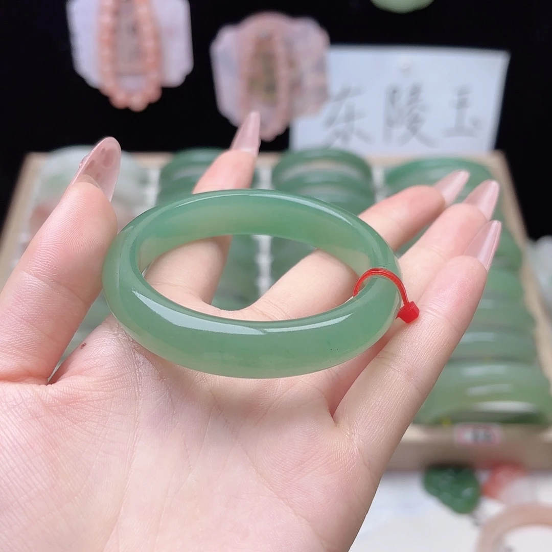 石英质玉未镶嵌手镯54