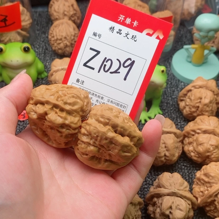 【闪购商品】把件桃核咿*蛤蟆头