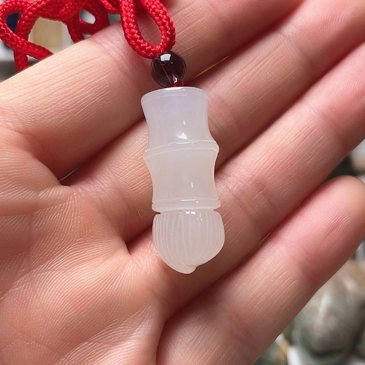 未镶嵌蛇纹石玉挂件