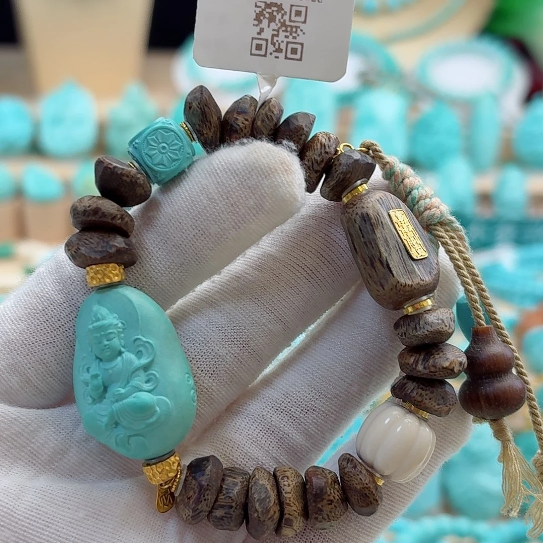 绿松石未镶嵌珠宝奇石