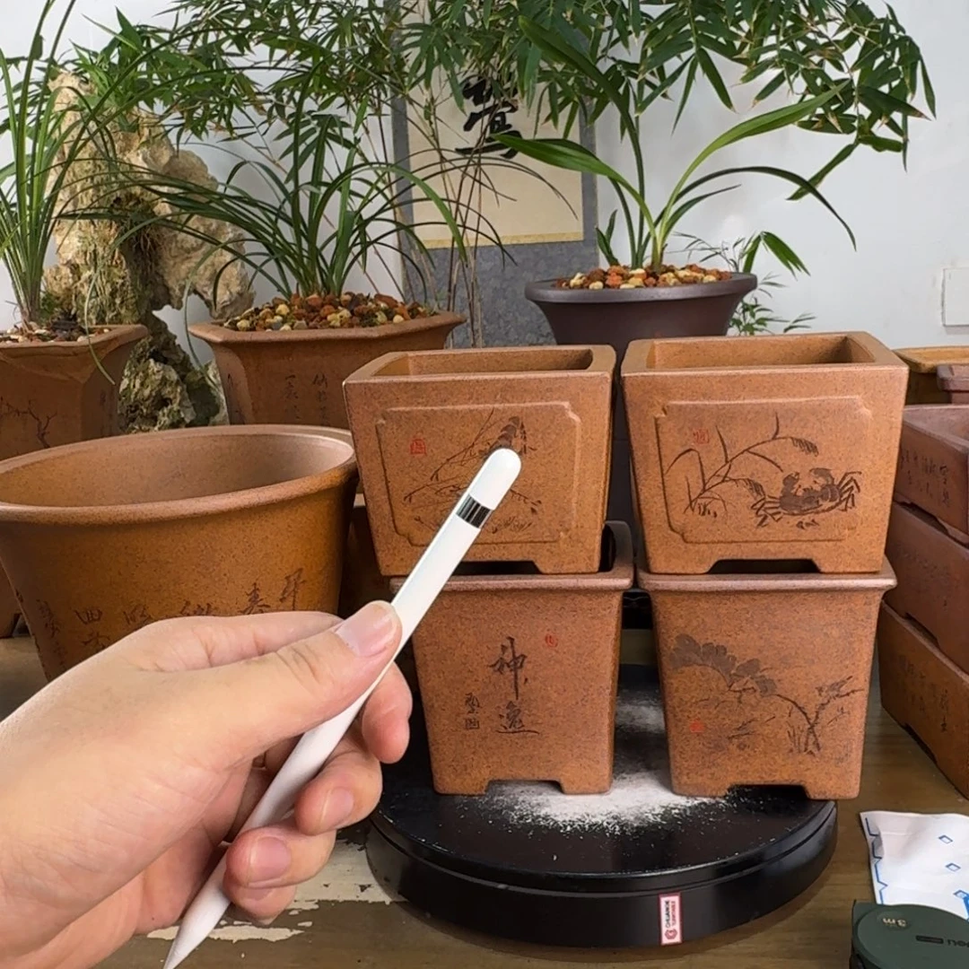 胡***强紫砂花盆紫砂花盆