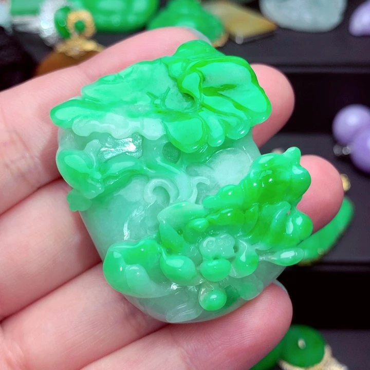 翡翠未镶嵌吊坠(不含链)