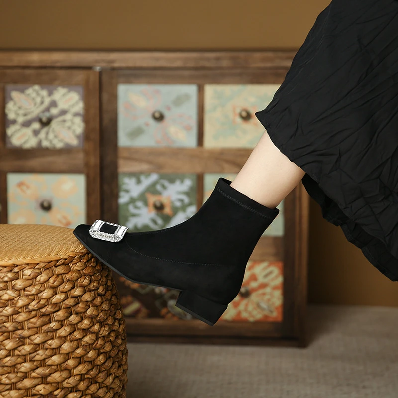 热卖欧美范秋冬爆款厚底中筒百搭套脚水钻方扣高跟绒面女短靴畅销