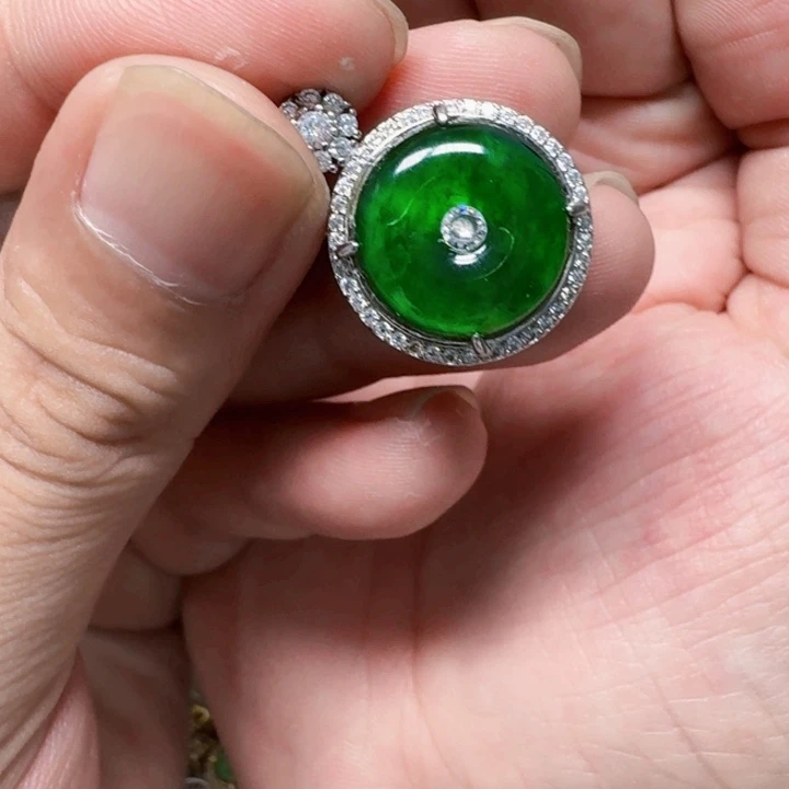 翡翠未镶嵌项链天然A货翡翠放漏