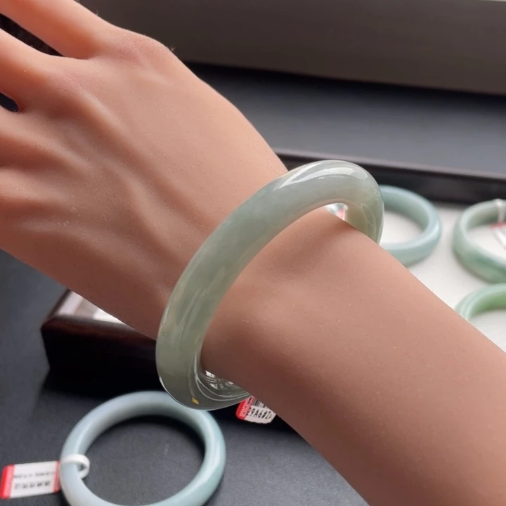 翡翠未镶嵌手镯07